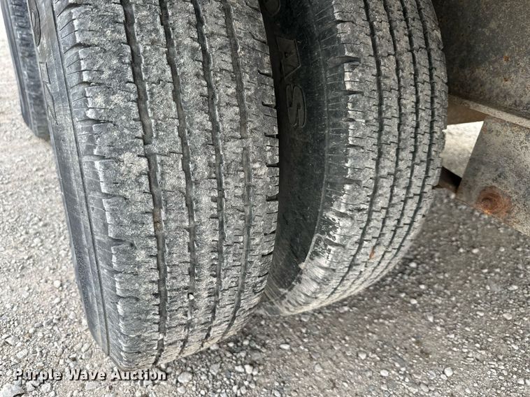 image for item NL9097 1995 Titan  equipment trailer