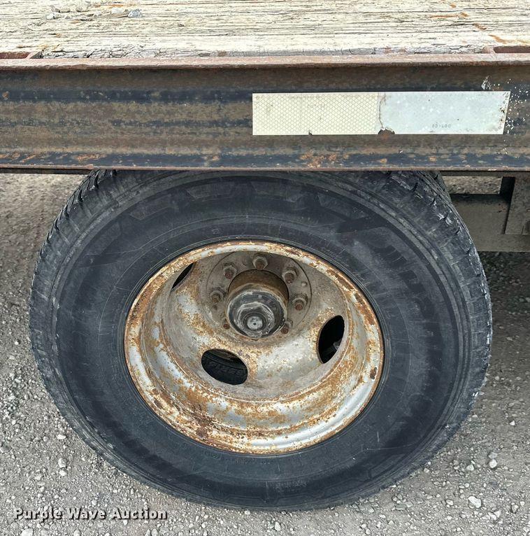 image for item NL9097 1995 Titan  equipment trailer