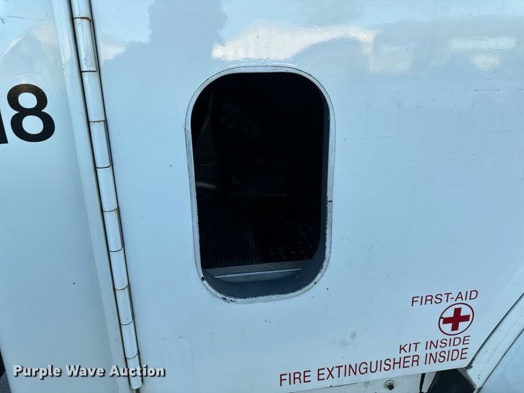 image for item NL9134 1996 Mack MR688S  roll-off container truck