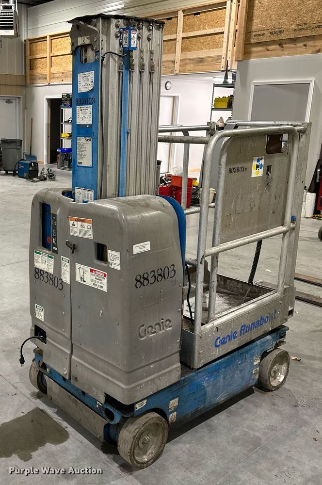 image for item NL9237 2006 Genie GR-20  vertical lift