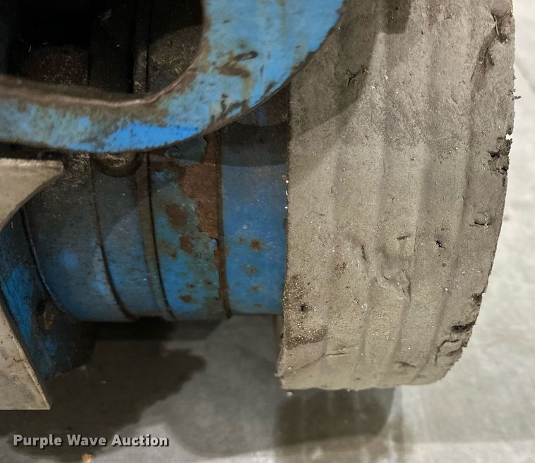 image for item NL9237 2006 Genie GR-20  vertical lift