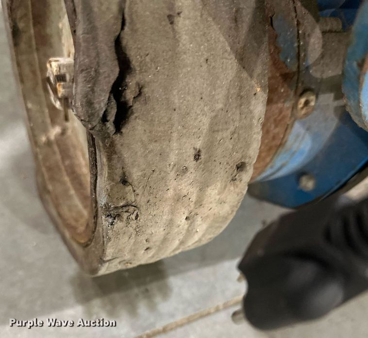 image for item NL9237 2006 Genie GR-20  vertical lift