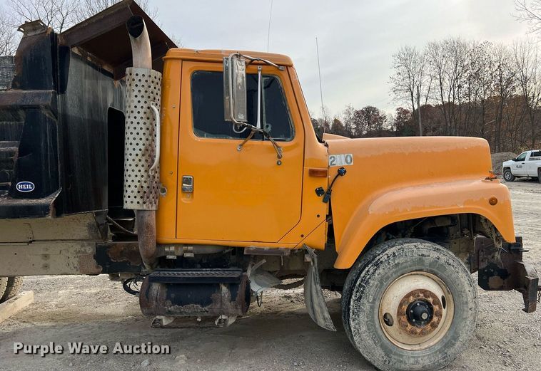 image for item NM9001 2002 International 2554 dump truck