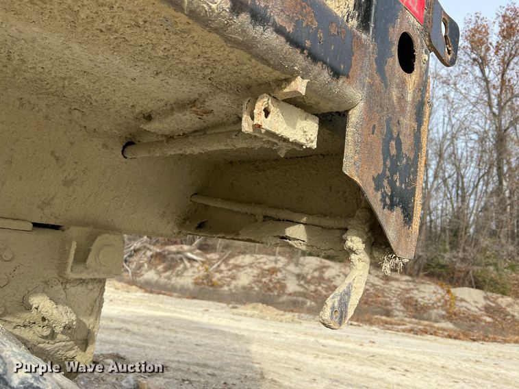 image for item NM9001 2002 International 2554 dump truck