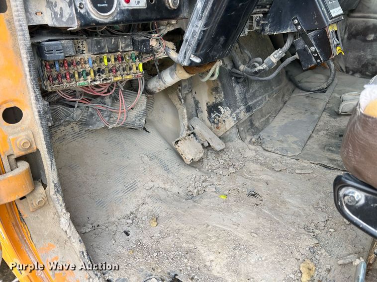 image for item NM9001 2002 International 2554 dump truck