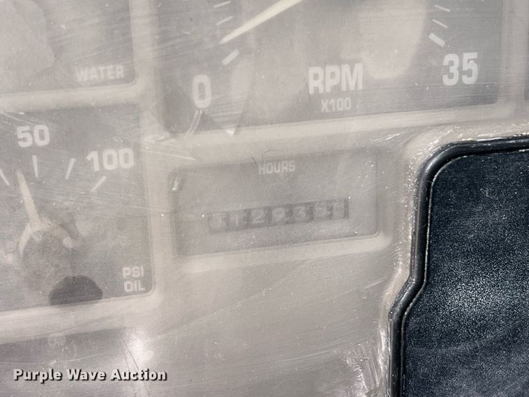 image for item NM9001 2002 International 2554 dump truck