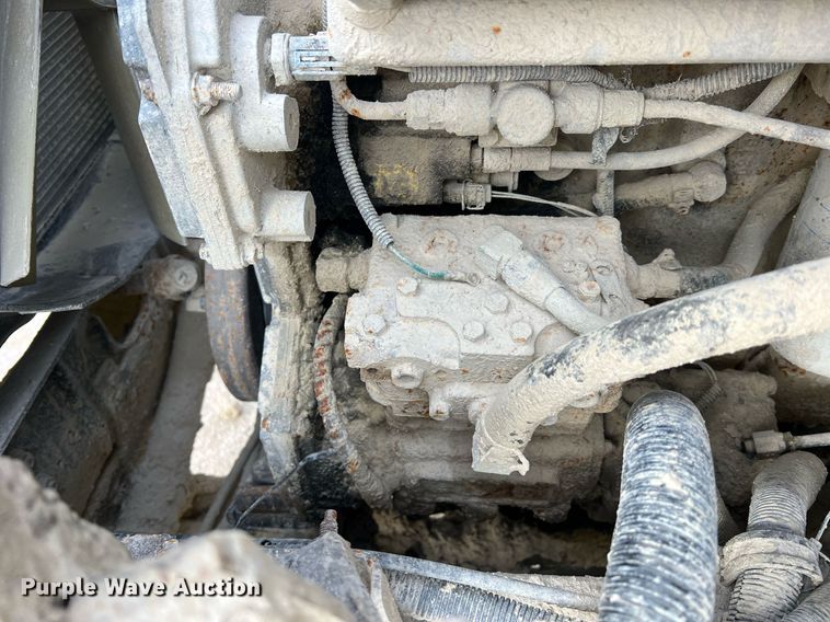 image for item NM9001 2002 International 2554 dump truck