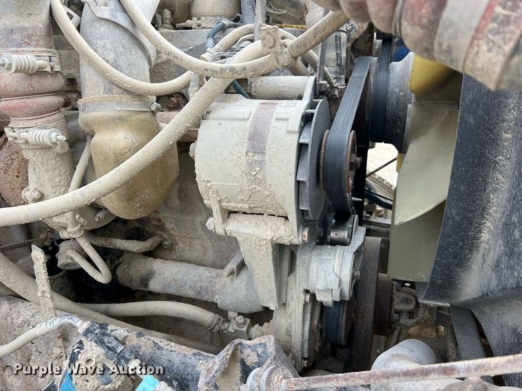 image for item NM9001 2002 International 2554 dump truck