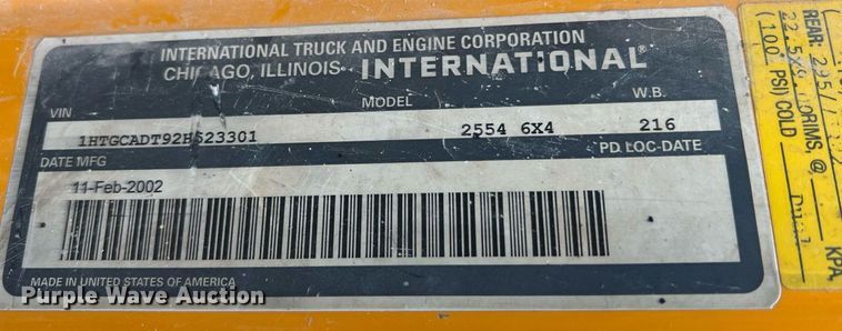 image for item NM9001 2002 International 2554 dump truck