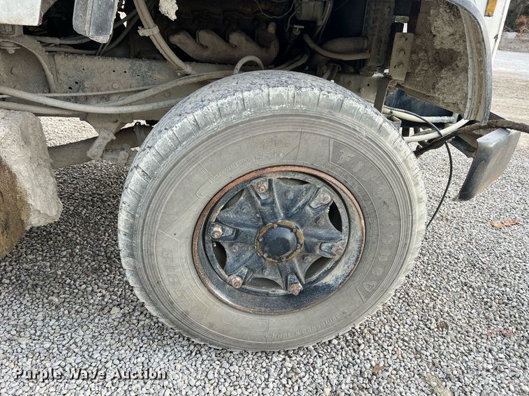 image for item NM9002 1982 Ford L8000 water truck