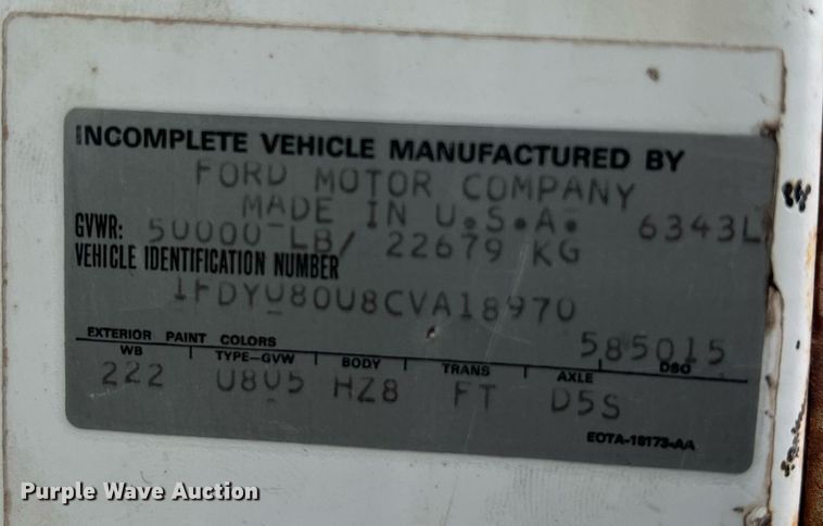 image for item NM9002 1982 Ford L8000 water truck