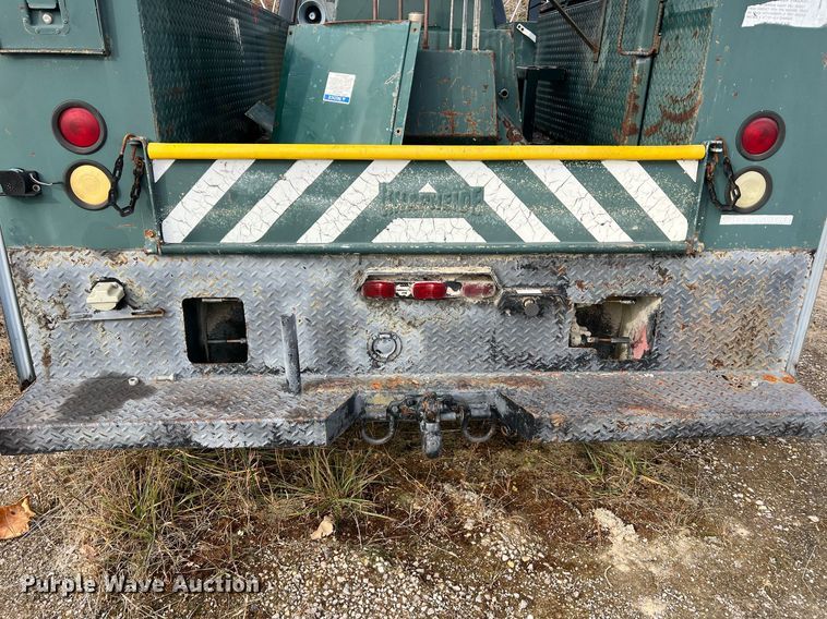 image for item NM9003 1995 Ford F800  bucket truck