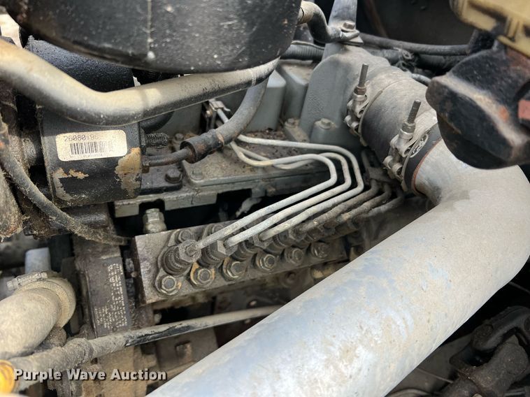 image for item NM9003 1995 Ford F800  bucket truck