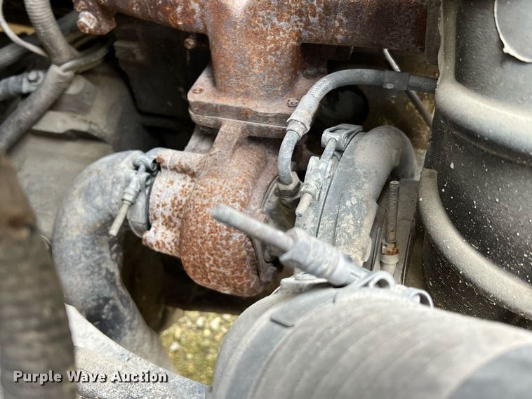 image for item NM9003 1995 Ford F800  bucket truck