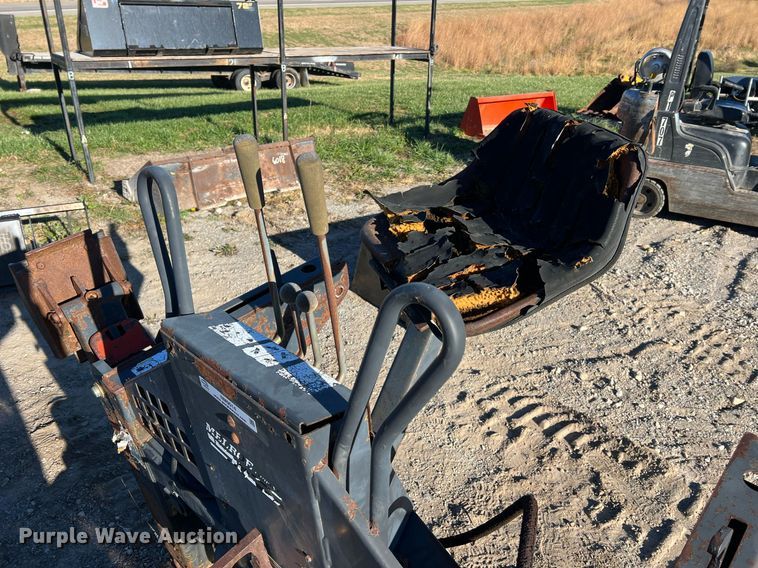 image for item NM9014 Melroe 811  skid steer backhoe