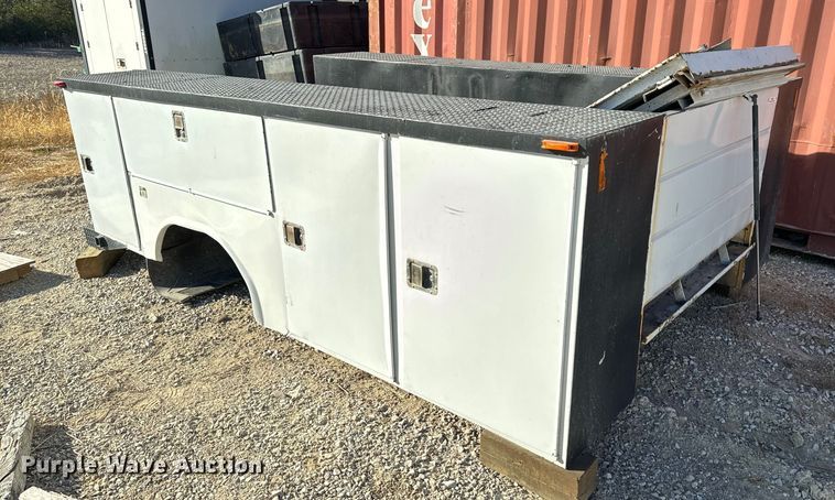 image for item NM9032 Reading 132FADW  Utility truck bed