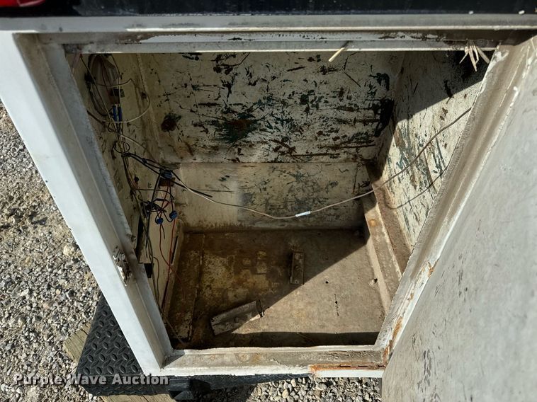 image for item NM9032 Reading 132FADW  Utility truck bed