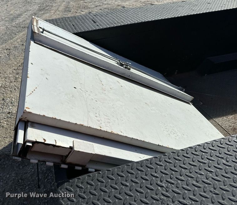 image for item NM9032 Reading 132FADW  Utility truck bed