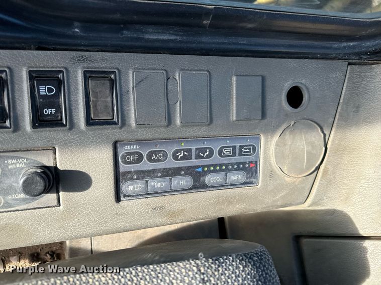 image for item NM9034 2004 Komatsu PC120-6E0  excavator