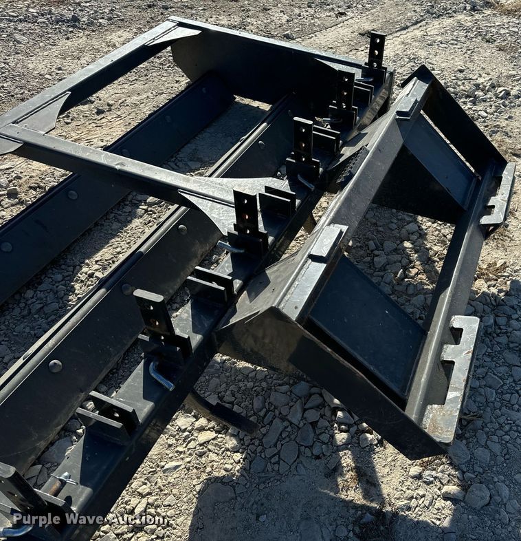 image for item NM9035 Skid steer grader