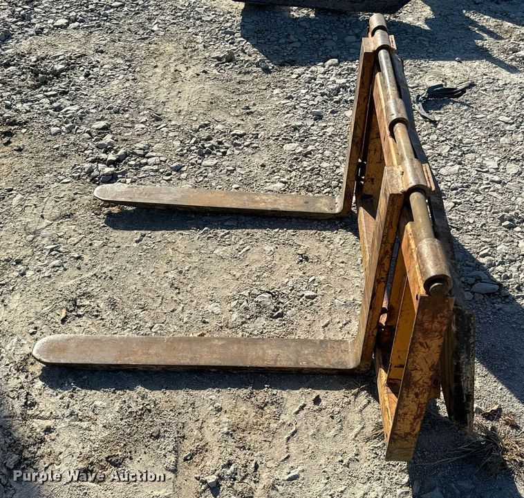 image for item NM9036 Skid steer forks