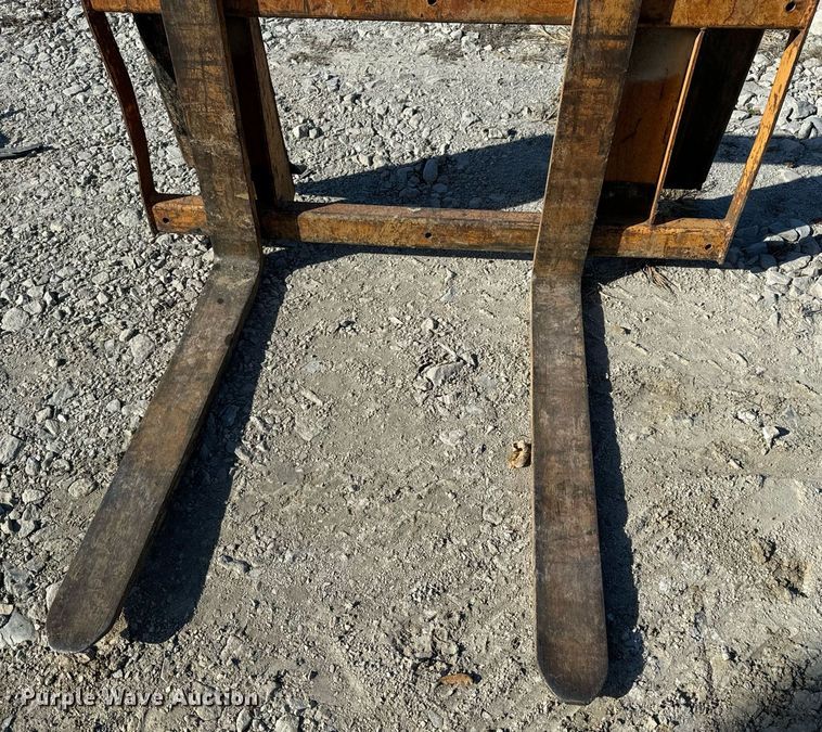 image for item NM9036 Skid steer forks