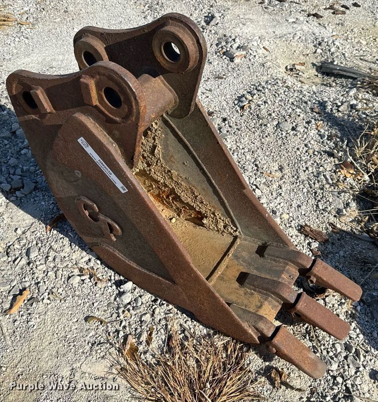 image for item NM9038 backhoe bucket