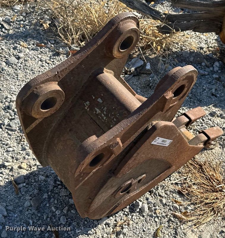 image for item NM9038 backhoe bucket