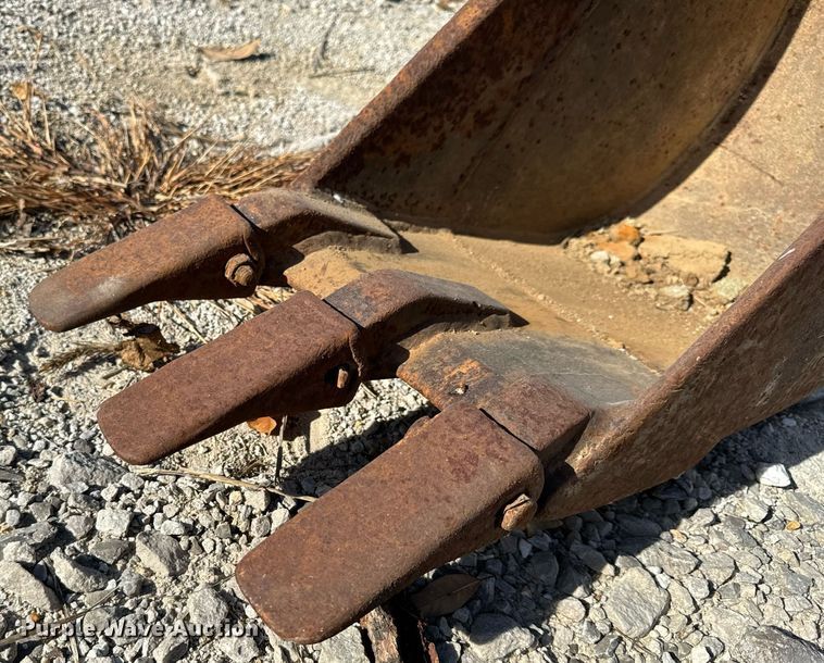 image for item NM9038 backhoe bucket