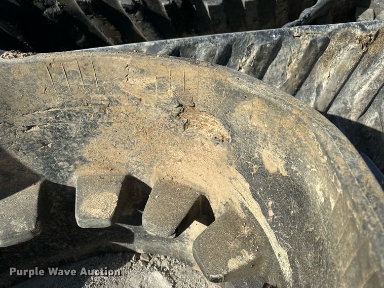 image for item NM9039 (4) Tracks