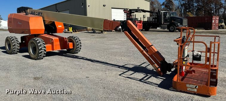 image for item NM9040 2006 JLG 660SJ  boom lift