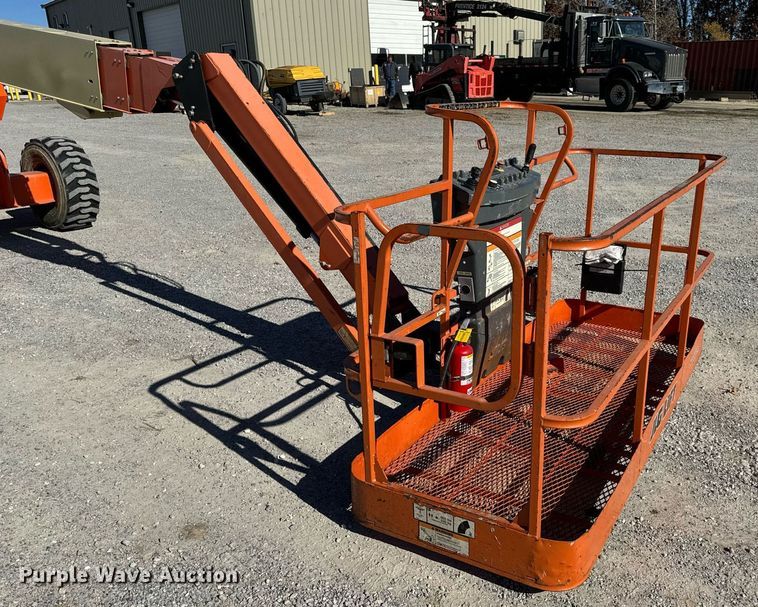image for item NM9040 2006 JLG 660SJ  boom lift
