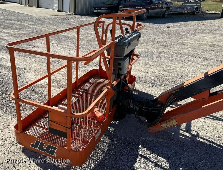image for item NM9040 2006 JLG 660SJ  boom lift
