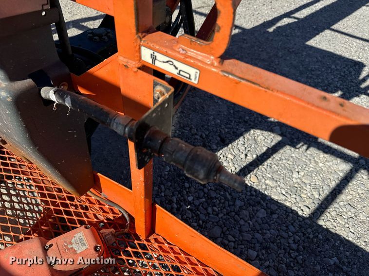 image for item NM9040 2006 JLG 660SJ  boom lift