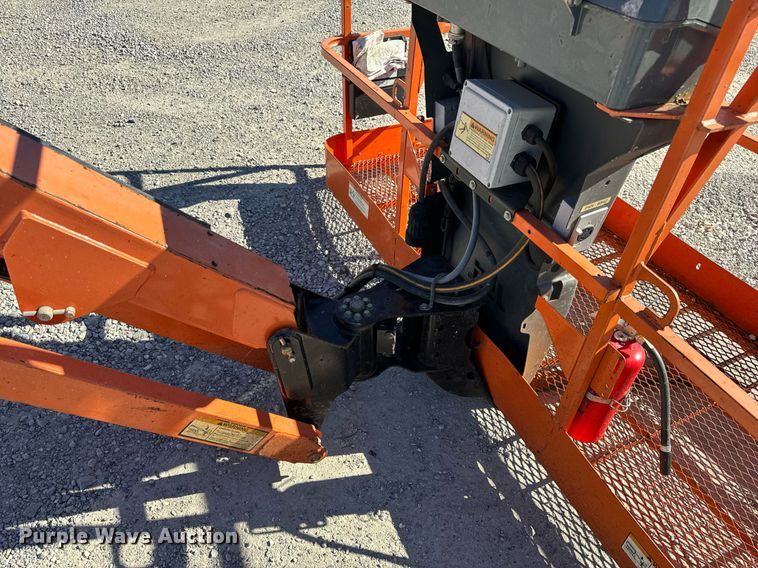 image for item NM9040 2006 JLG 660SJ  boom lift