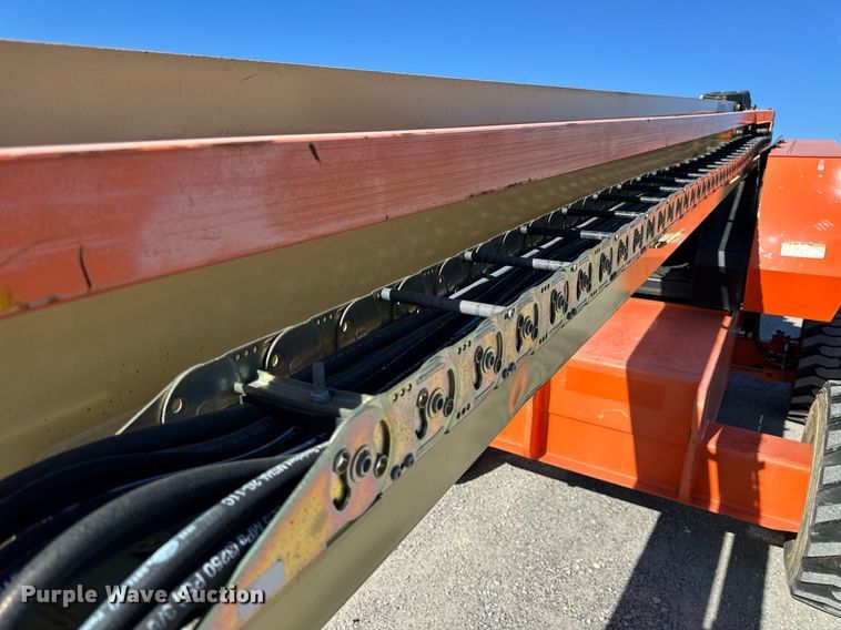 image for item NM9040 2006 JLG 660SJ  boom lift
