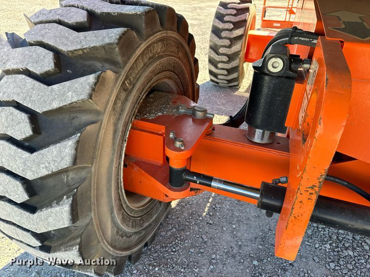 image for item NM9040 2006 JLG 660SJ  boom lift