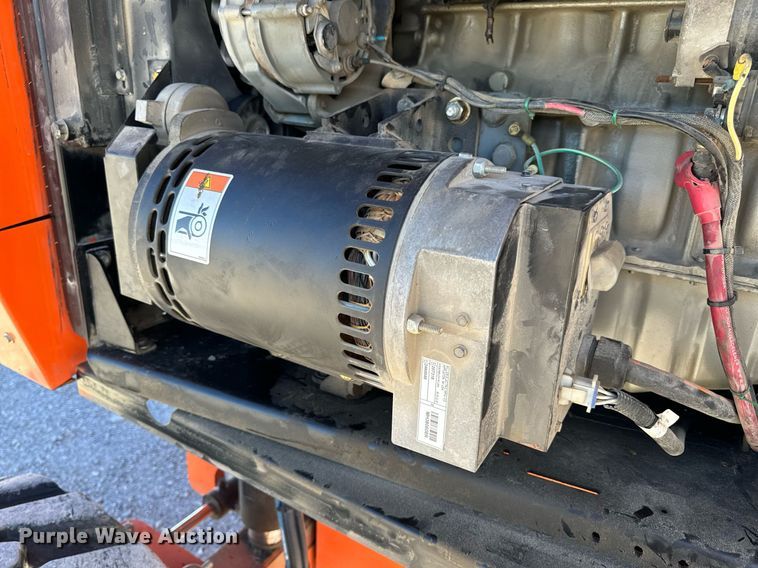 image for item NM9040 2006 JLG 660SJ  boom lift