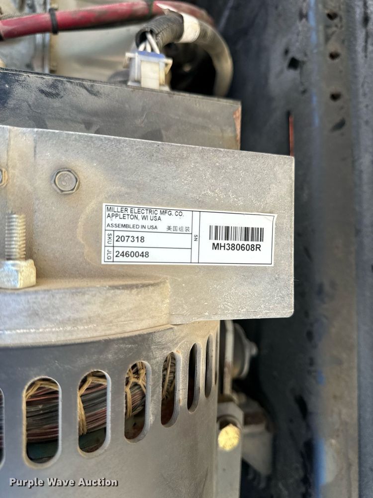 image for item NM9040 2006 JLG 660SJ  boom lift