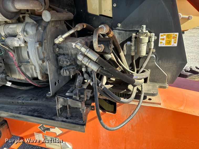 image for item NM9040 2006 JLG 660SJ  boom lift