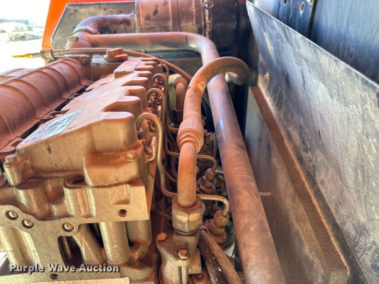 image for item NM9040 2006 JLG 660SJ  boom lift