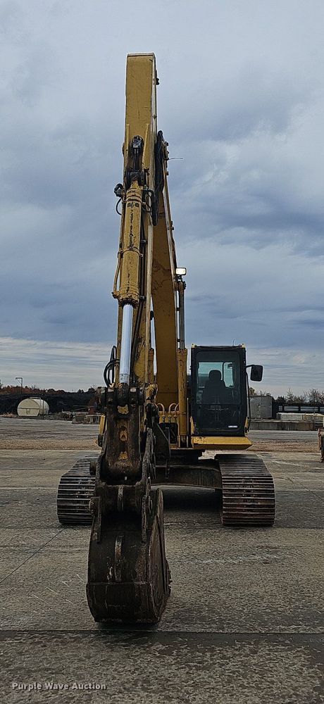 image for item NP9101 2014 Komatsu PC240LC-10  excavator