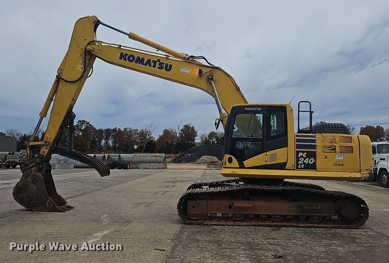 image for item NP9101 2014 Komatsu PC240LC-10  excavator