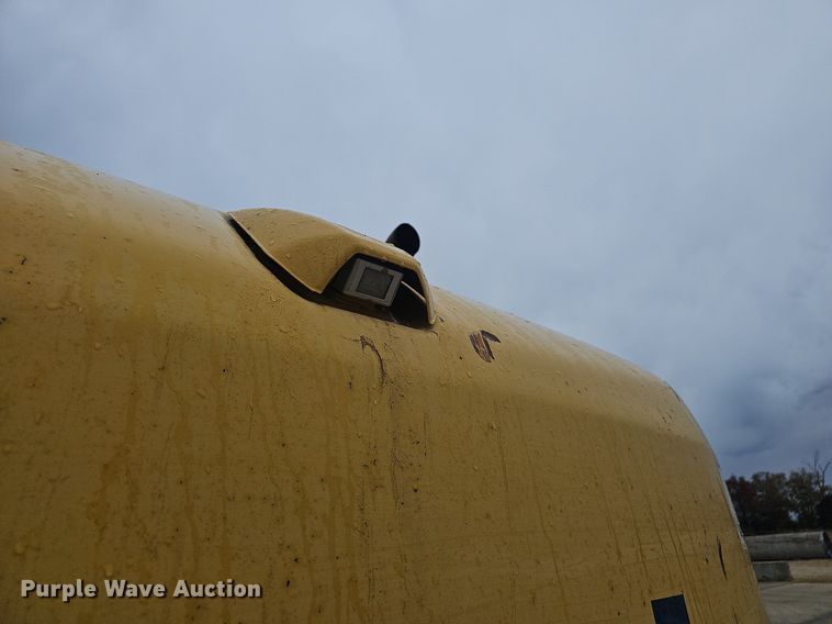 image for item NP9101 2014 Komatsu PC240LC-10  excavator