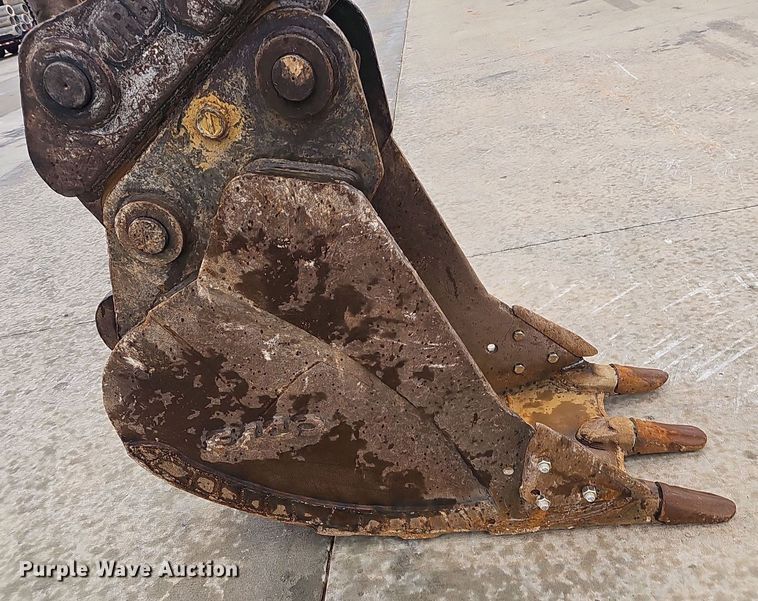 image for item NP9101 2014 Komatsu PC240LC-10  excavator