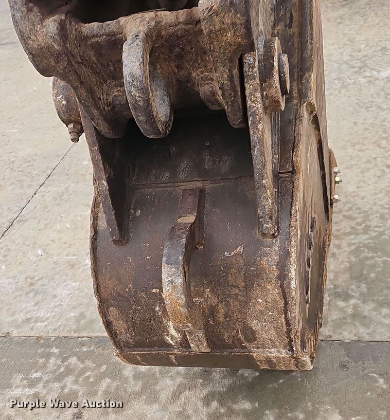 image for item NP9101 2014 Komatsu PC240LC-10  excavator