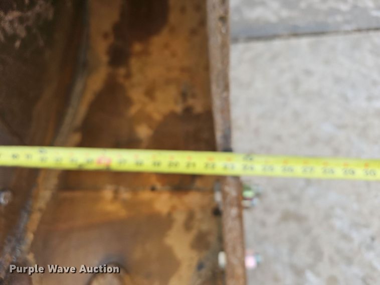 image for item NP9101 2014 Komatsu PC240LC-10  excavator