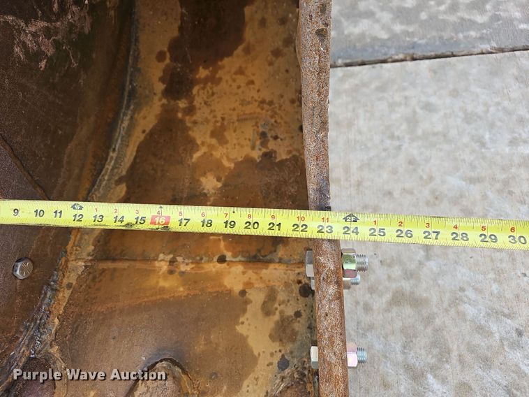 image for item NP9101 2014 Komatsu PC240LC-10  excavator