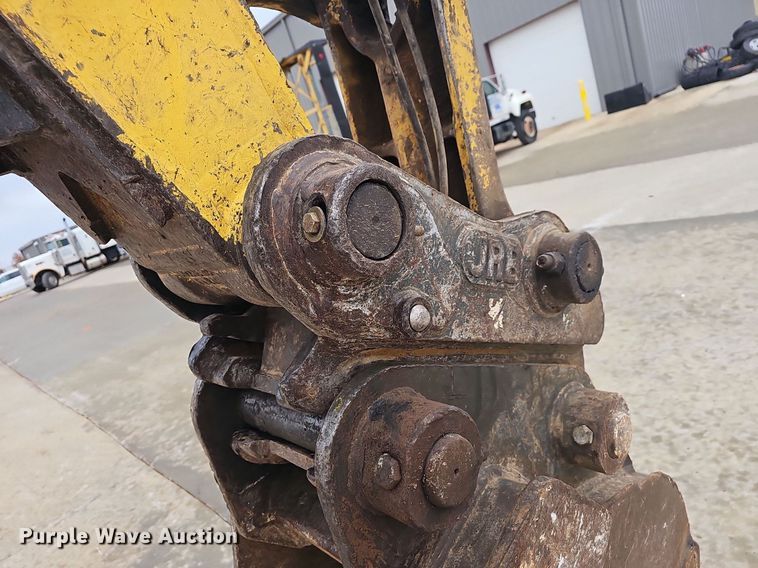 image for item NP9101 2014 Komatsu PC240LC-10  excavator