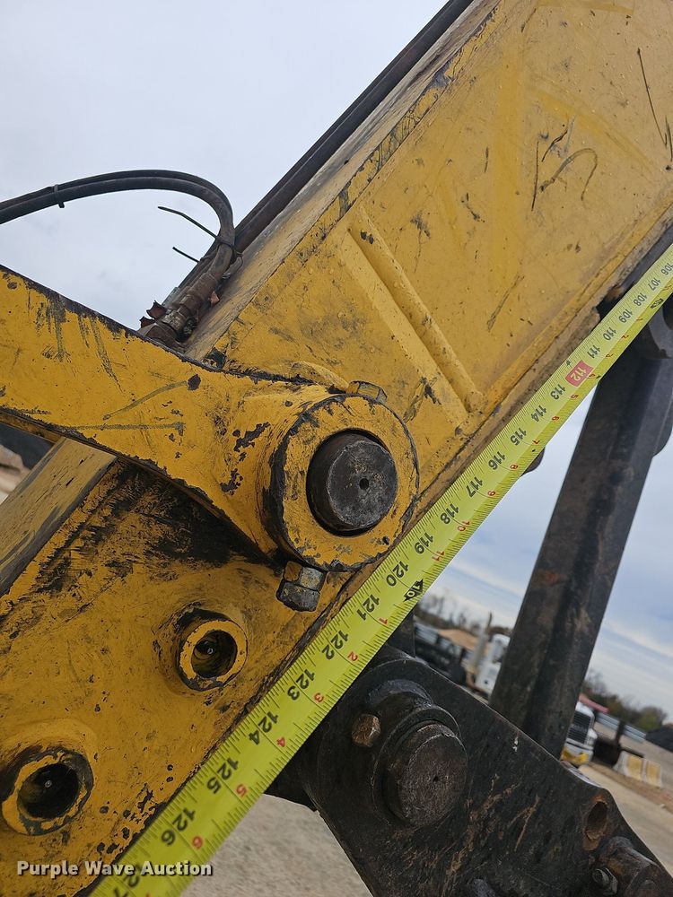 image for item NP9101 2014 Komatsu PC240LC-10  excavator